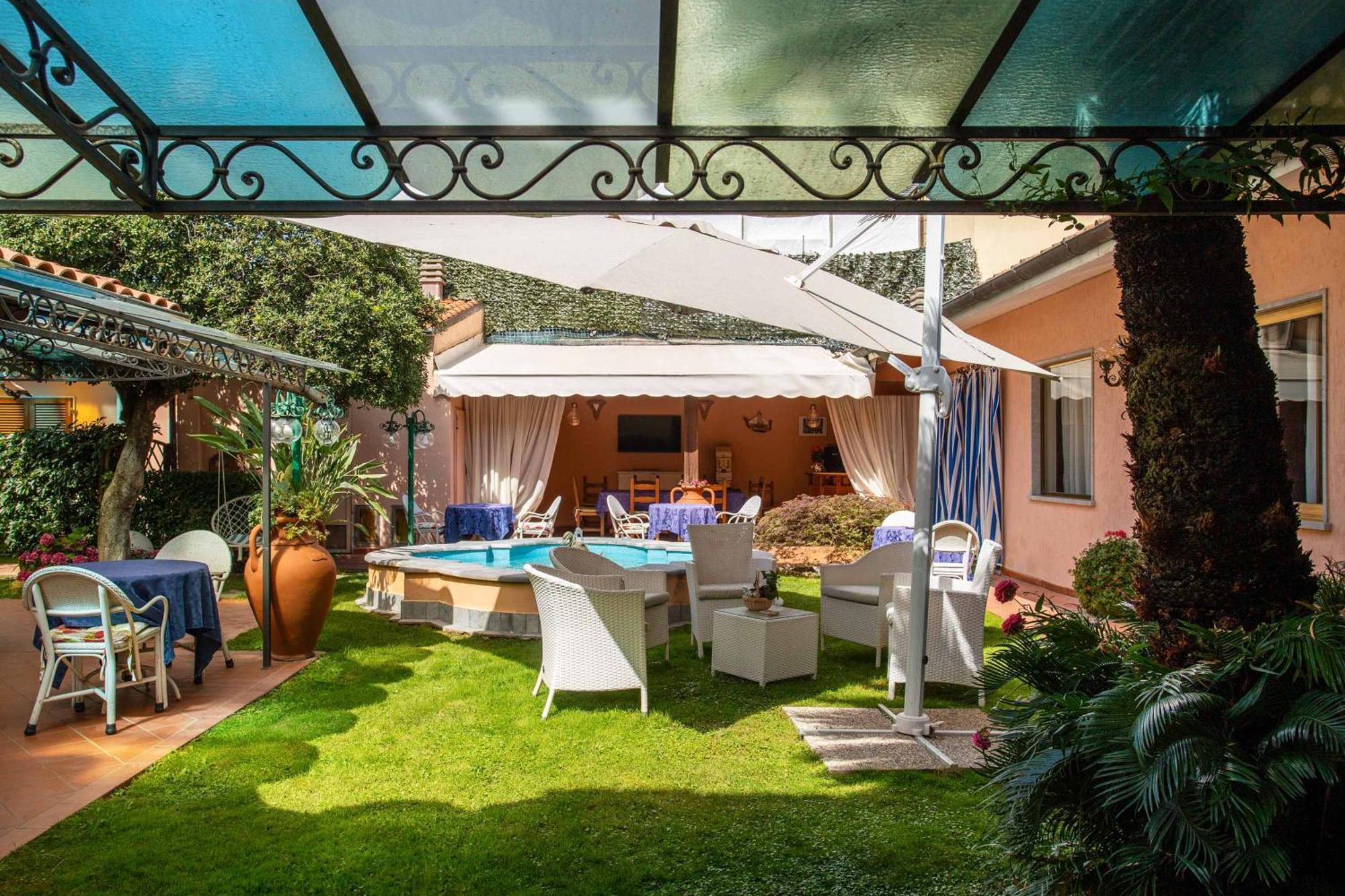 Hotel Sonia Forte dei Marmi Exterior photo