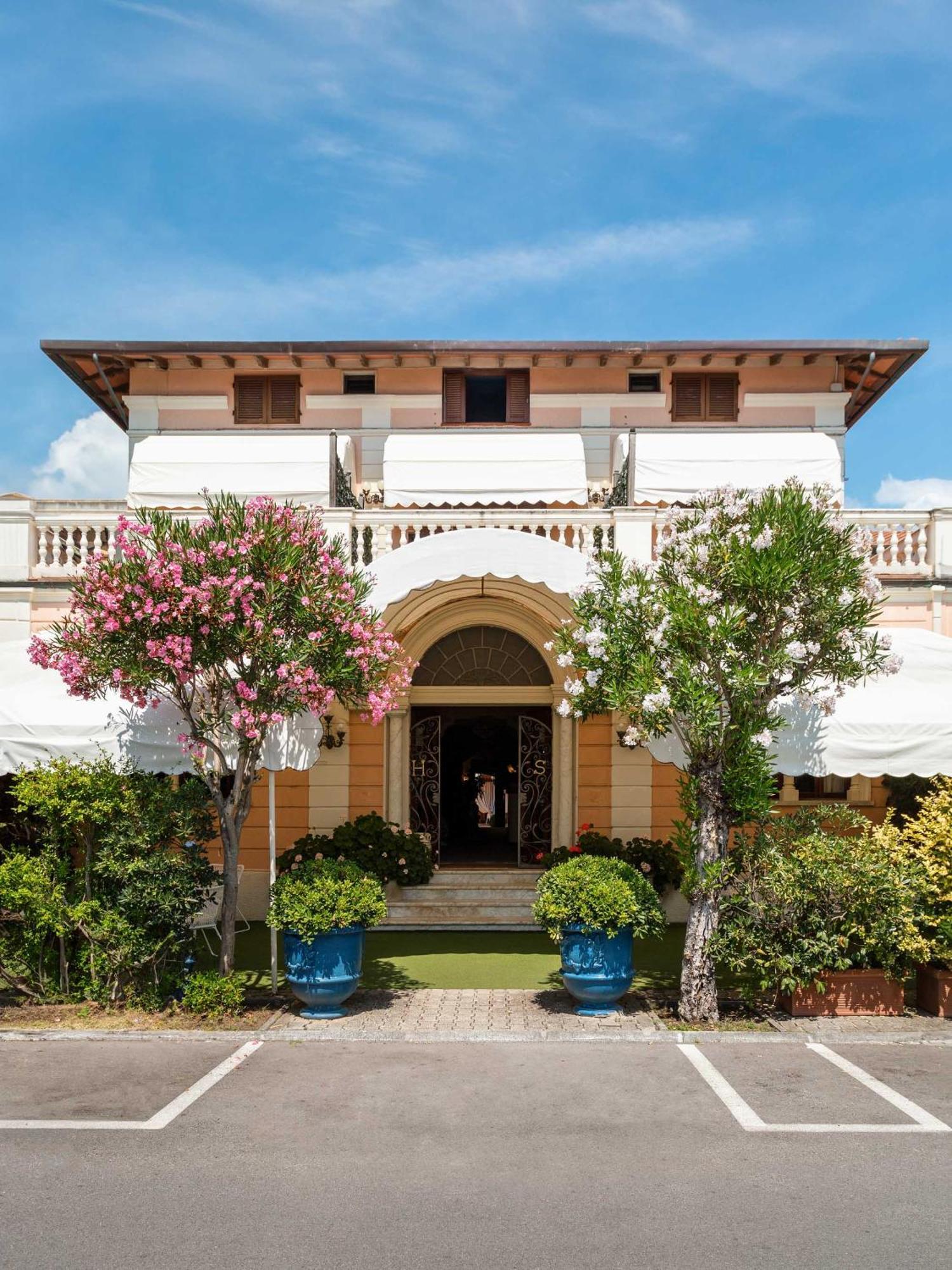Hotel Sonia Forte dei Marmi Exterior photo