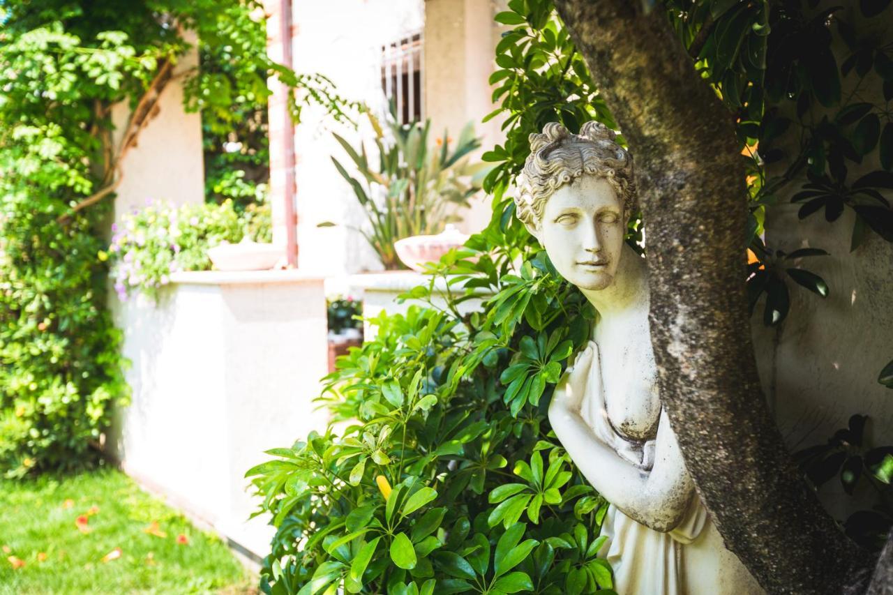 Hotel Sonia Forte dei Marmi Exterior photo